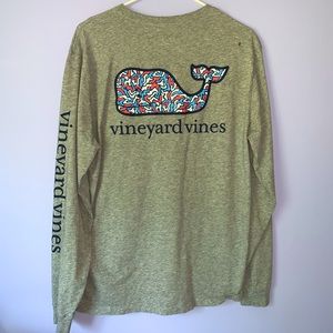 vineyard vines tee